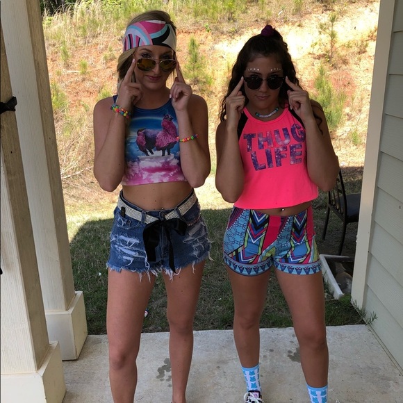 Multi colored spanks - Picture 3 of 3